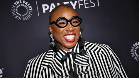 aisha hinds wedding photos|Actress Aisha Hinds Happily Marries Silky Valenté。